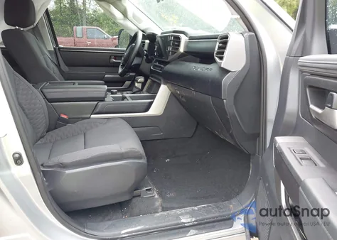 2022 Toyota Tundra Sr5 z USA, uszkodzony, nr VIN 5TFLA5DB4NX053351